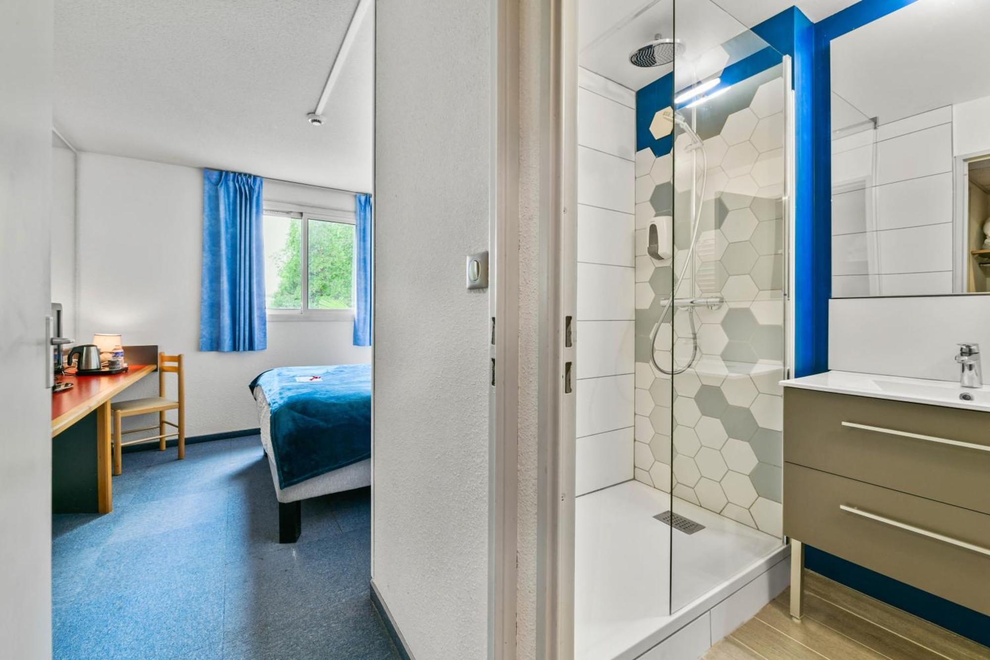 Logis Hotel & Restaurant Ludik Bergerac Bagian luar foto