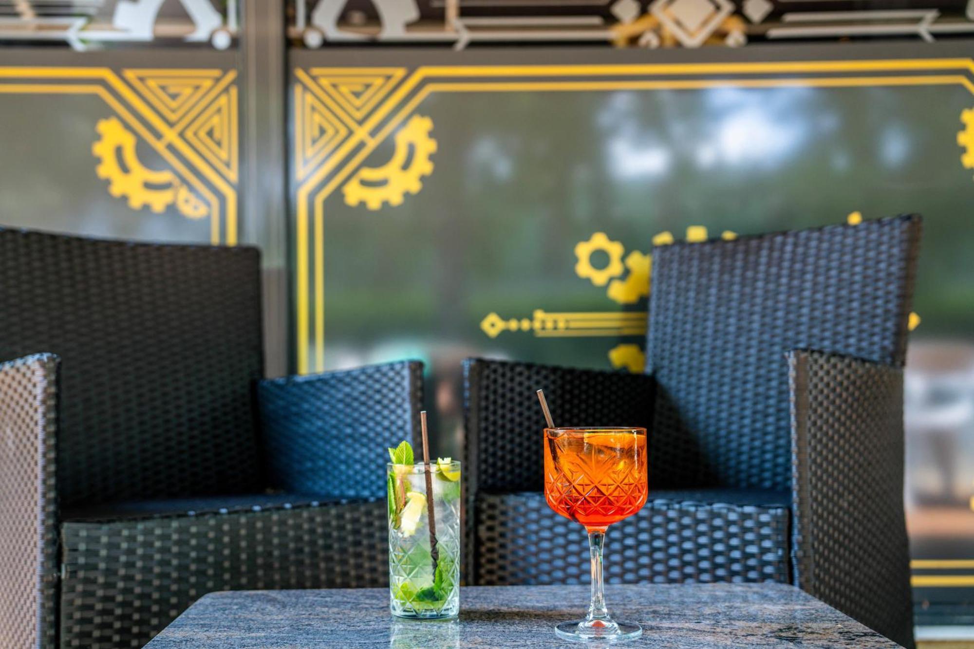 Logis Hotel & Restaurant Ludik Bergerac Bagian luar foto