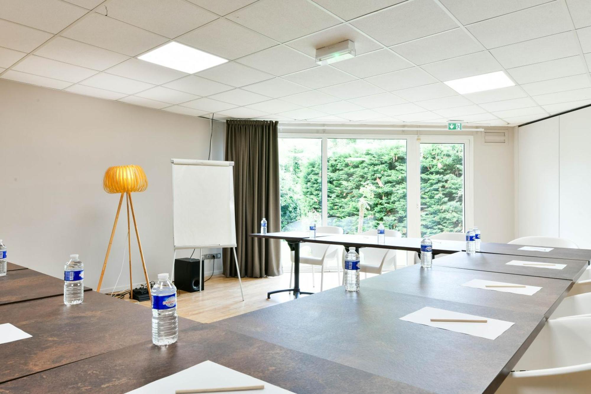 Logis Hotel & Restaurant Ludik Bergerac Bagian luar foto